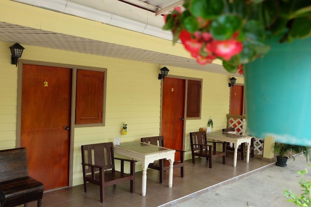 Steve Lady Hostel Μπανγκόκ Εξωτερικό φωτογραφία