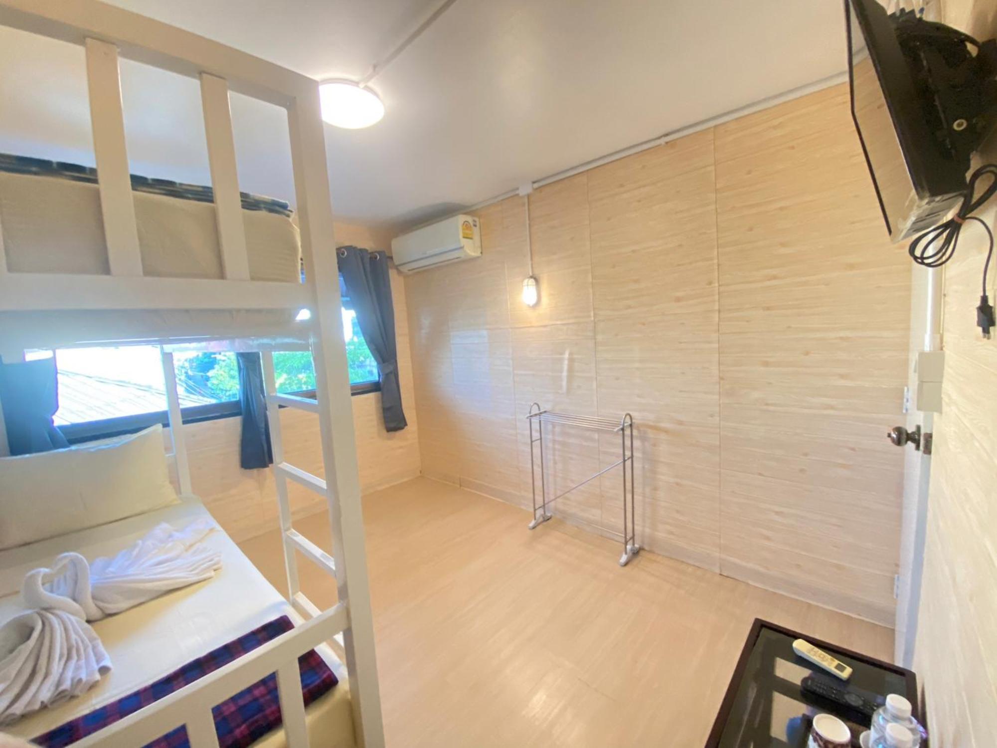 Steve Lady Hostel Μπανγκόκ Εξωτερικό φωτογραφία